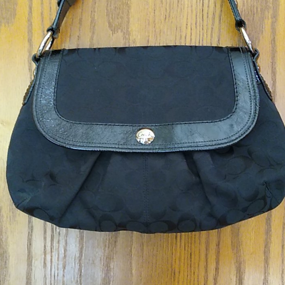 Coach Signature Cloth Purse Gem